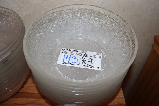 Times 9 - 11" Round plastic salad bowls