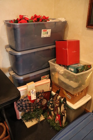 All to go - in corner - Christmas and seasonal décor