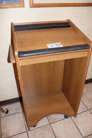 Laminate 25" wide portable podium