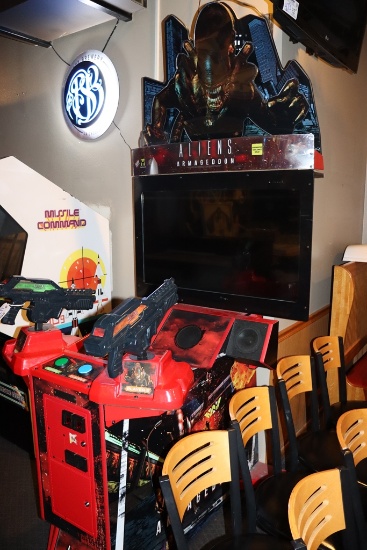 Aliens Armageddon by Raw Thrills video arcade game - works fine