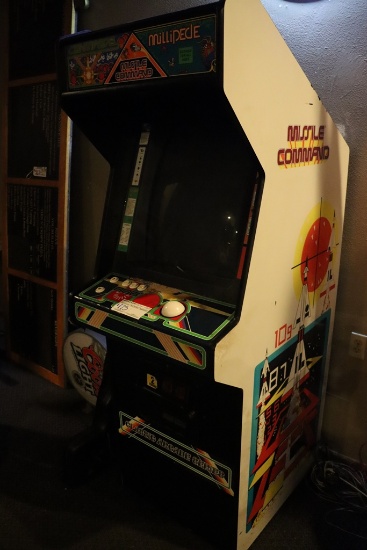 Classic Arcade video game - Centipede - Millipede - Missile Command - works