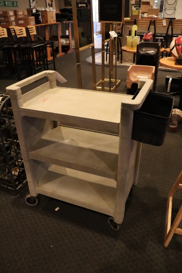 16" x 26" Rubbermaid bussing cart