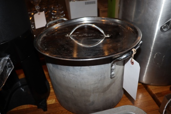 20qt. Stock pot with lid