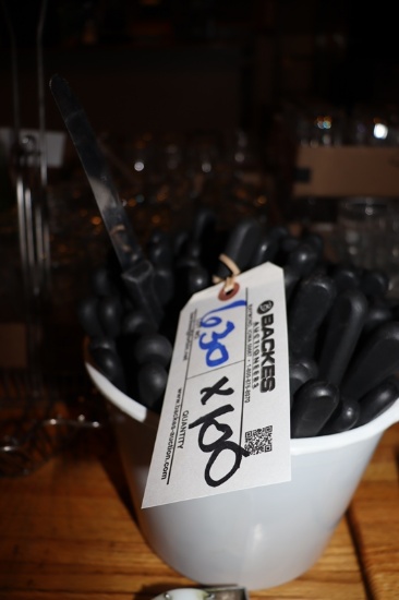 Times 100 - Black handled steak knives