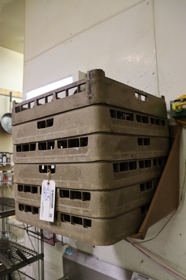 All to go - 10 assorted dish boxes with wall mount dish box caddy