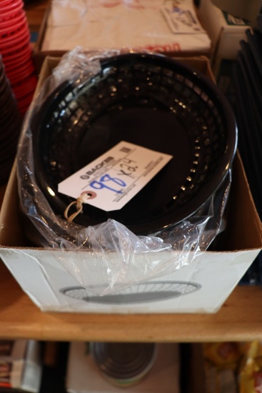 Times 24 - New 12" black plastic food baskets
