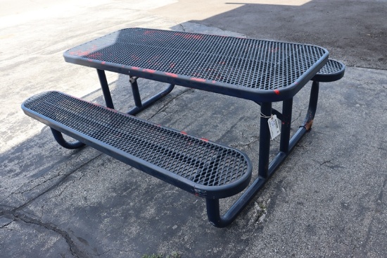 30" x 72" Heavy duty rubber coated metal picnic table - coating is pealing