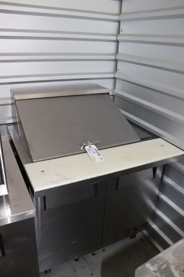 True TSSU-36-12M-B portable stainless sandwich prep table - nice