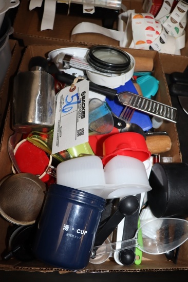 Box to go - Kitchen utensils - measuring cups & more