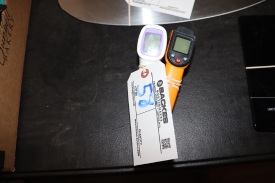 Times 2 - Infrared digital thermometers