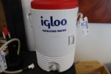 Igloo 5gal beverage dispenser