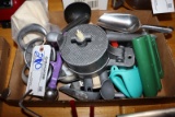 Box flat to go - Hamburger press, tenderizer, & more