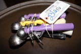 Times 6 - Assorted dippers