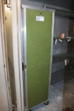 Aluminum portable 1 door sheet pan rack