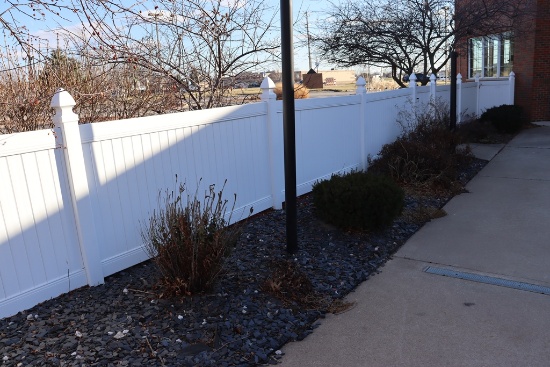 White poly fencing - all to go - to include approximate lengths - 50" x 75'