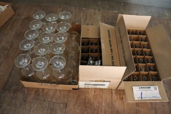 All to go - Hurricane glasses and new Empire salt and pepper shakers with s