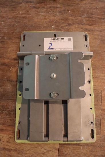 Wall mount TV bracket