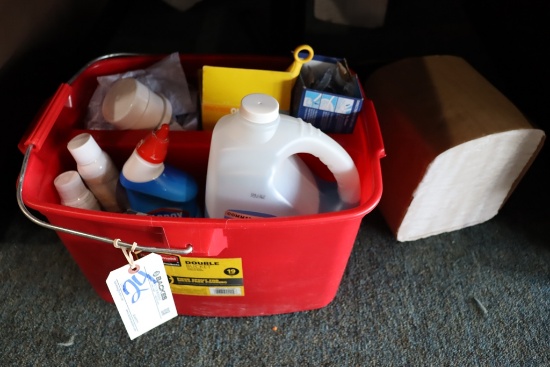 All to go - cleaning product and bucket