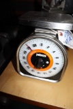 Pelouze 32 oz portion scale