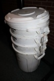Rubbermaid 10 gallon dry ingredient barrels with lids