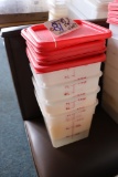 Times 4 - 7.5 qt food storage containers with lids