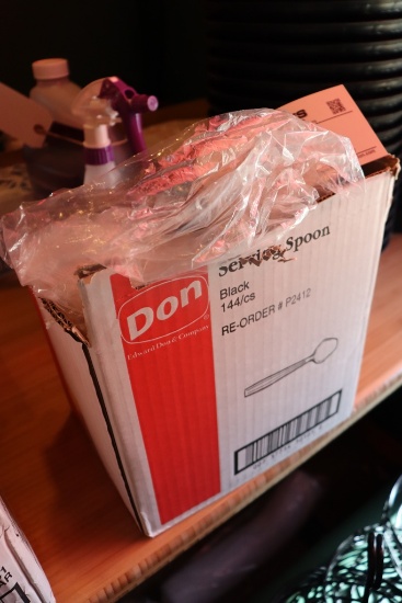 All to go - Don 1/2 case of service spoons - new