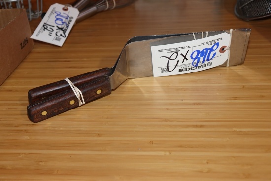 Times 2 - wood handled spatulas