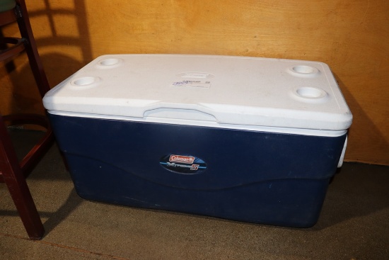 Coleman Extreme 5 cooler - lid not attached