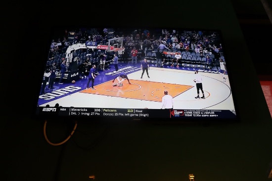 Samsung 42" LCD TV with wall mount bracket