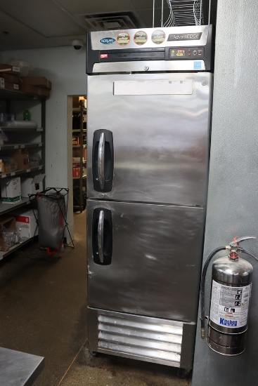Norlake Advantedge R23-SH split door cooler - portable