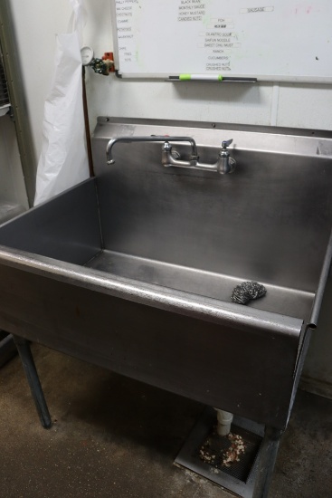 28" x 38" stainless single bin sink