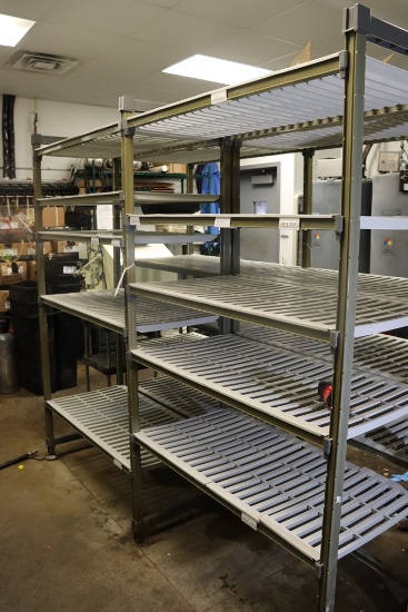 Times 2 - Cambro 24 x 48 racks - common center poles