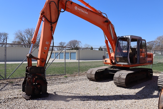 1997 Hitachi EX 150 excavator w/ Allied model | Proxibid