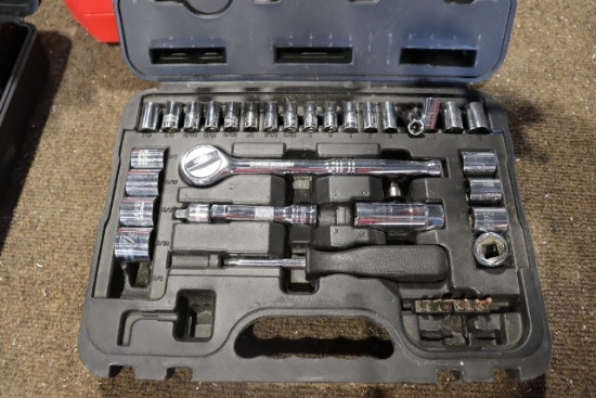 Pair to go - Master Mechanics socket sets