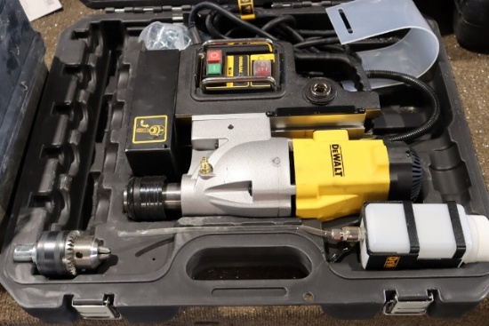 DeWalt DWE1622 magnetic drill - Used only twice