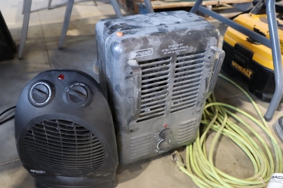 All to go - Floor fan & heater w/ extension cords