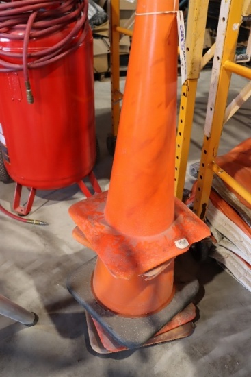 All to go - Assorted Safety cones