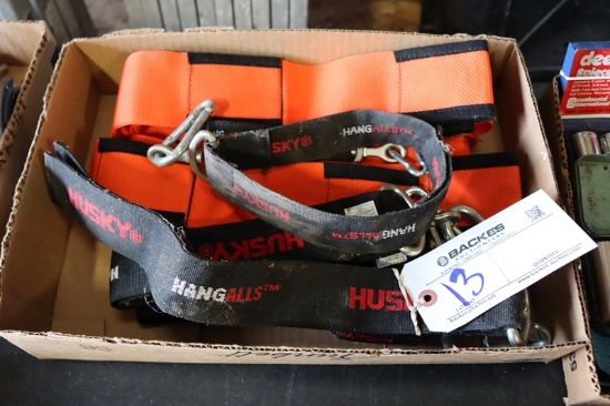 Box to go - Husky hang-all's & shoulder carrying straps