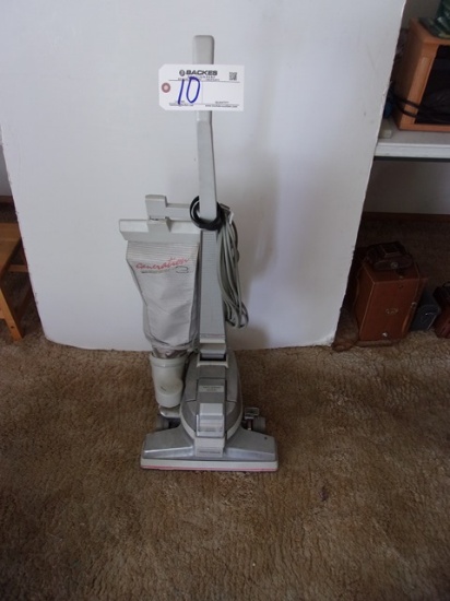 Kirby Gen III Vacuum sweeper and attachments