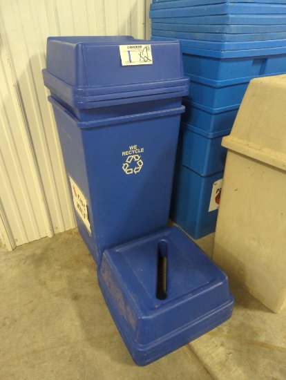 Times 2 - Blue 18" x 18" recycling cans with lids & extra lids