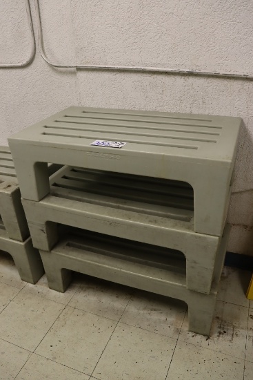 Times 3 - Cambro 21" x 36" poly dunnage racks