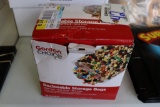 3/4 Full box of Gordon Choice reclosable bags