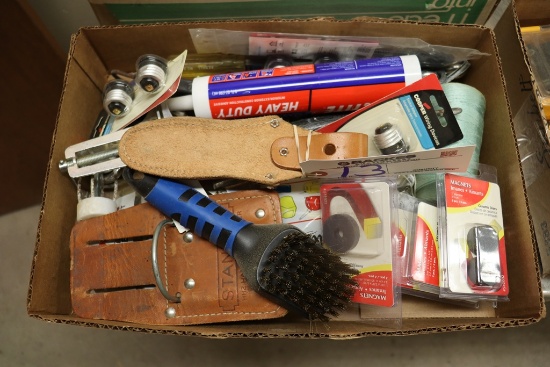 Box flat to go - Brush, magnets, tool holders, & more