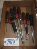 All to go - Snap On screwdrivers   total of 10