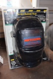 New KT auto darkening welding helmet
