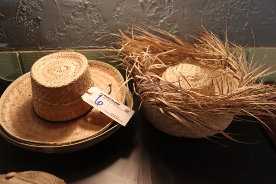 All to go - sun straw hats