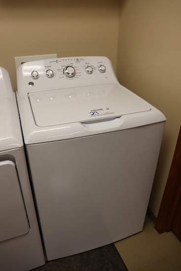 GE GTW465ASN9WW wash machine - HE - only several months old - nice