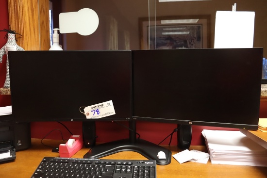 Thermal Take desktop computer with Dual HP 24" monitors
