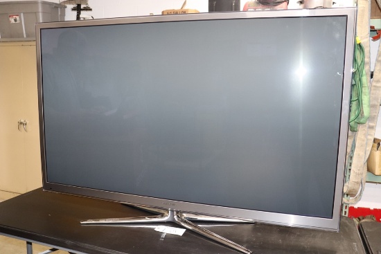 Samsung 64" TV with stand - with remote - Model : PN64D8000FFXZA