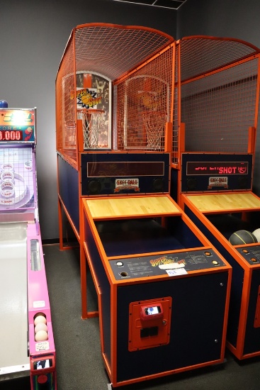 Super Shot 1995 by Skee Ball - 3 point range basketball game - 32" x 126" l